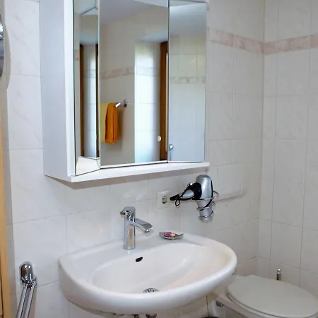 Ferienwohnung Heinrich Appartamento *